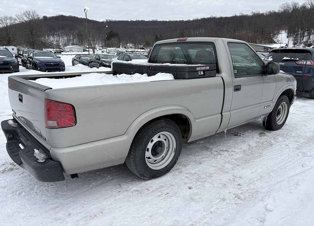 
								CHEVROLET S-10 REG CAB full									