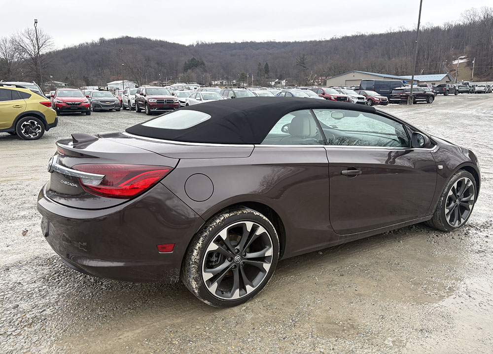 
								BUICK CASCADA PREMIUM full									