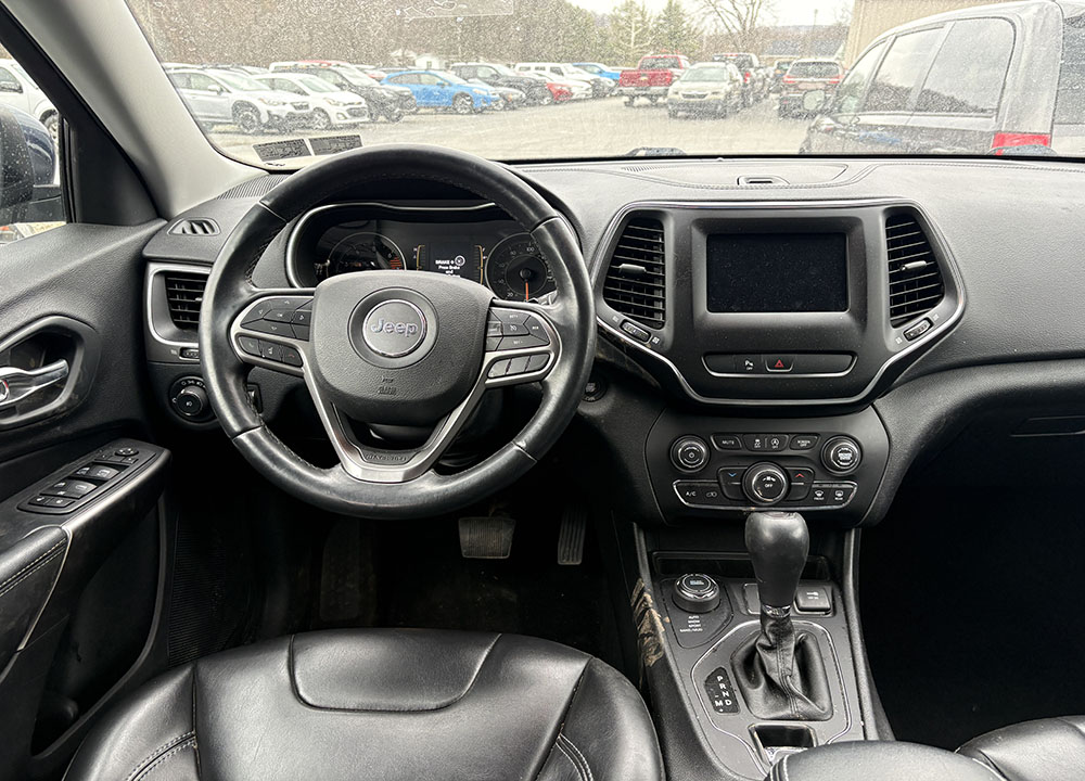 
								JEEP CHEROKEE LATITUDE PLUS full									