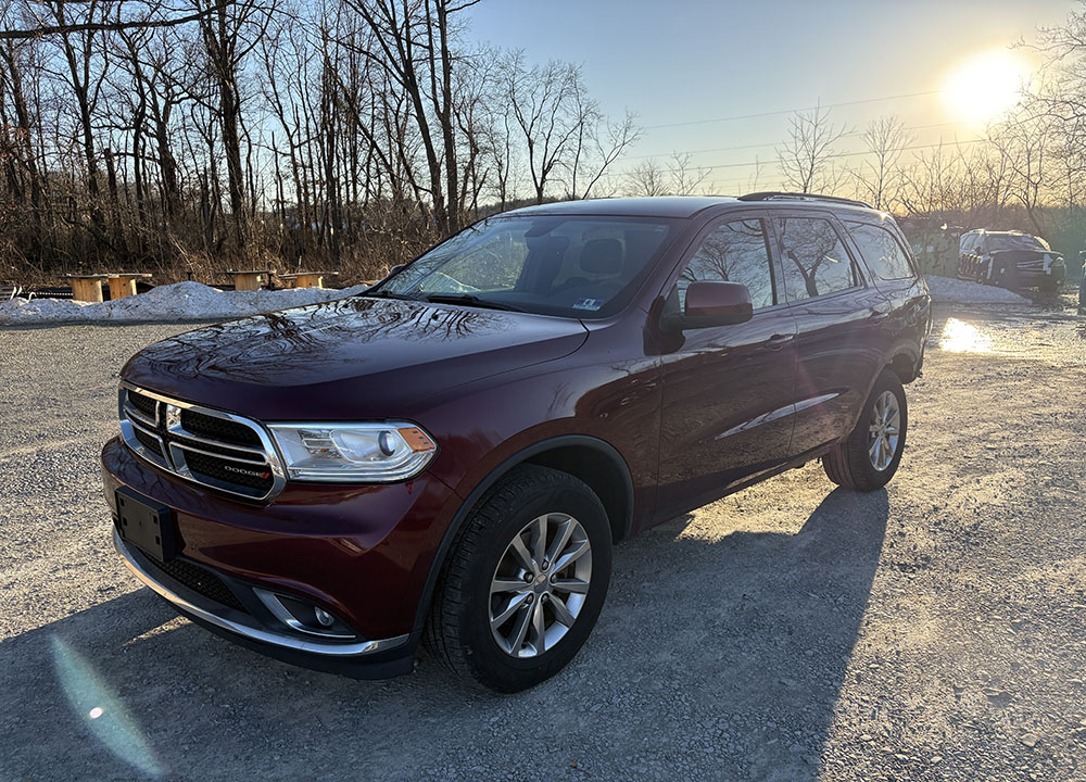 
								DODGE DURANGO SXT full									