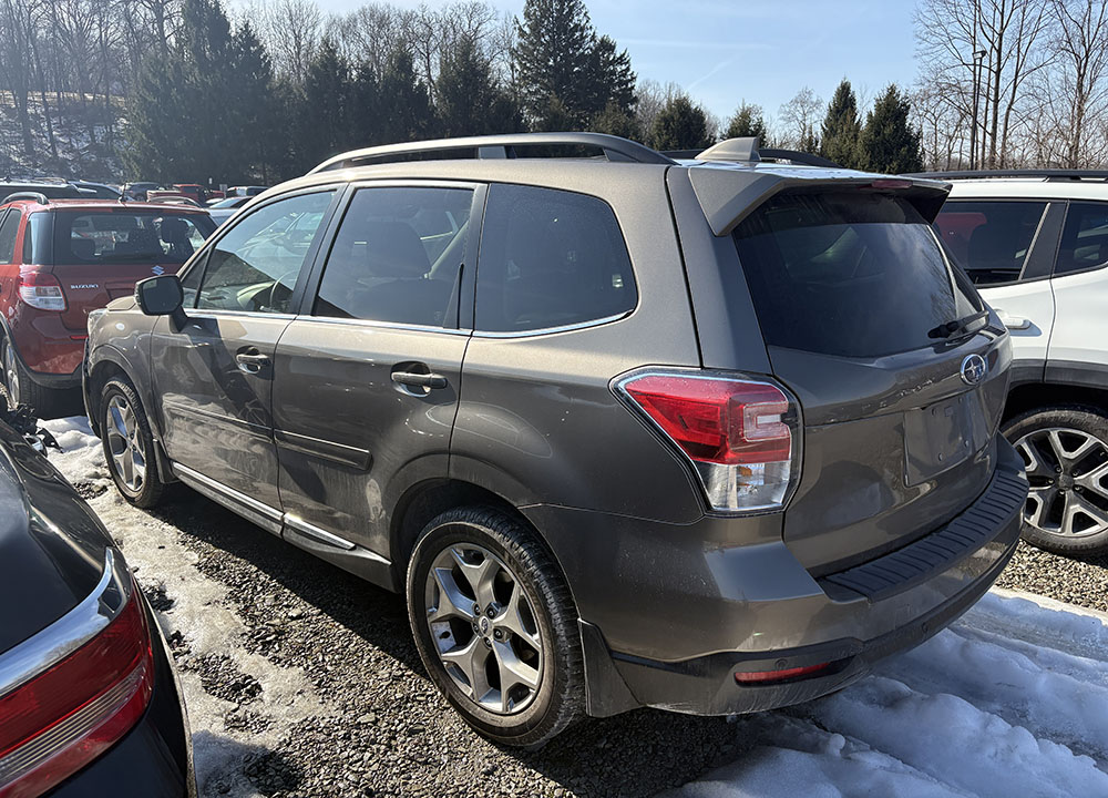 
								SUBARU FORESTER TOURING full									