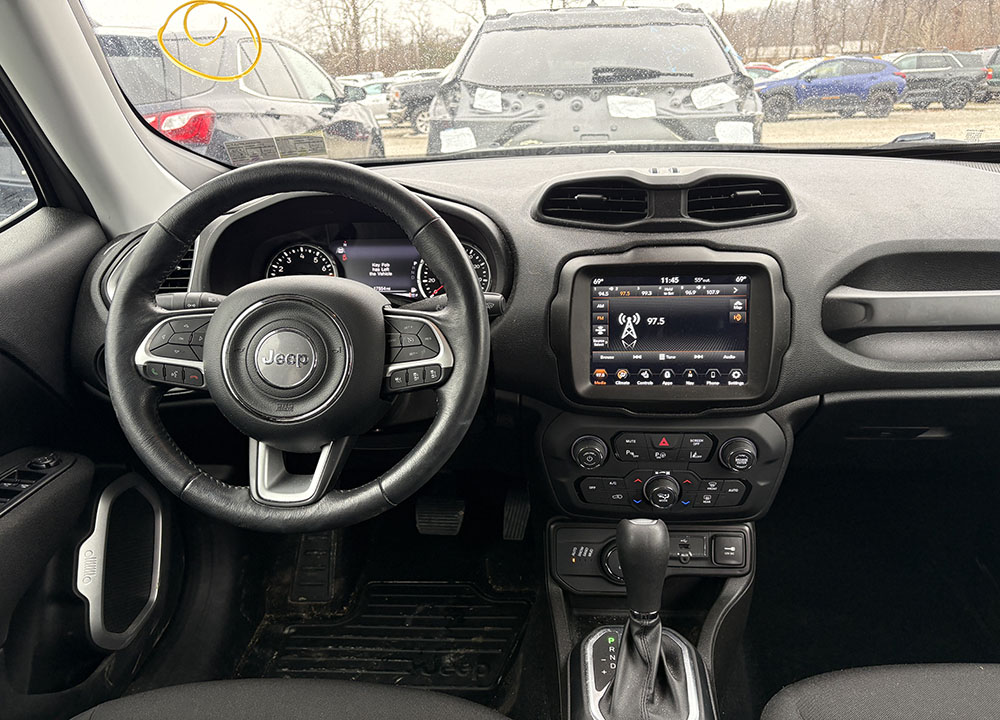 
								JEEP RENEGADE LATITUDE full									