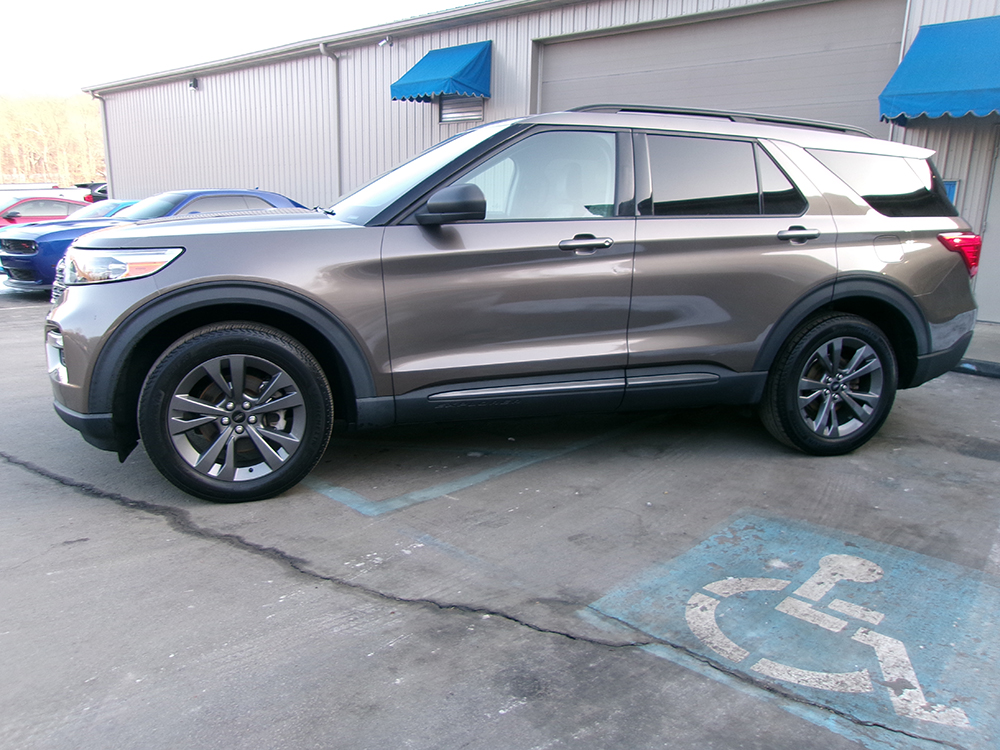 
								FORD EXPLORER XLT full									