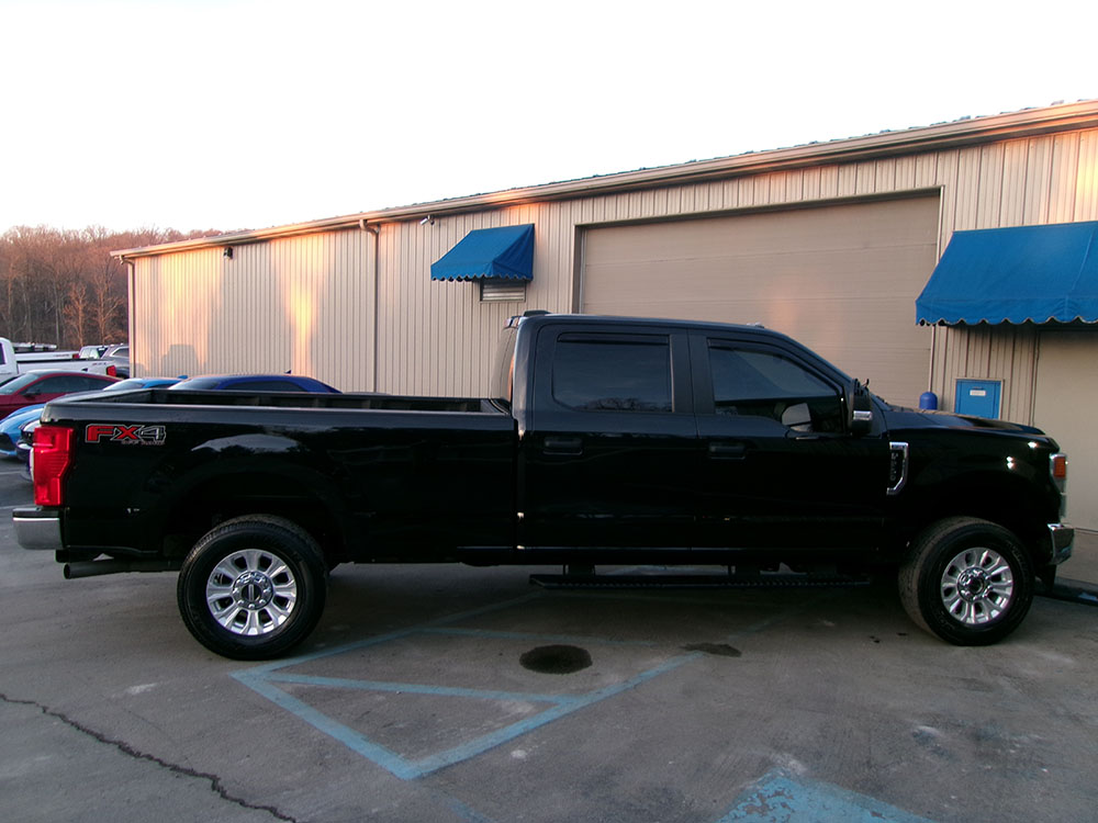 
								FORD F-250 SD FX4 SUPER CREW CAB 8′ BED full									