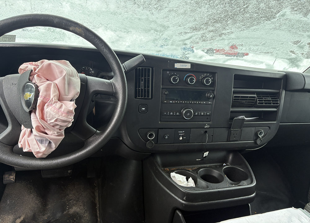 
								CHEVROLET EXPRESS 2500 full									