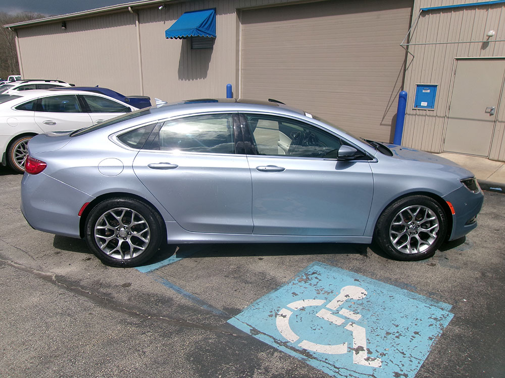 
								CHRYSLER 200 C full									