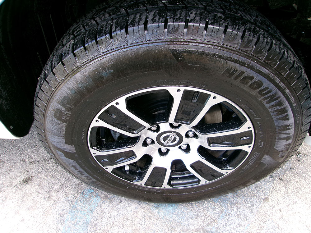 
								NISSAN TITAN SV CREW CAB full									