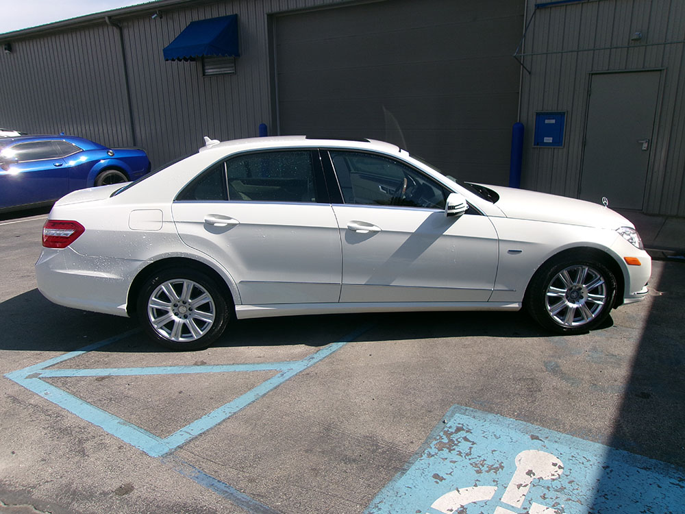 
								MERCEDES BENZ E-CLASS E350 full									