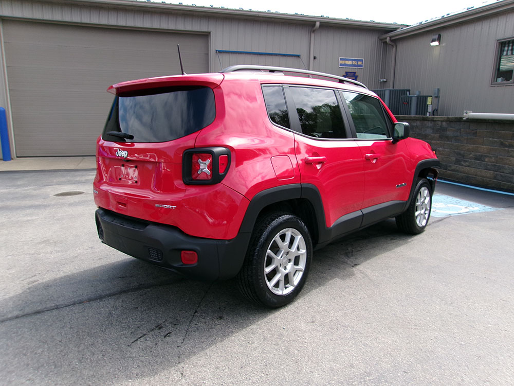 
								JEEP RENEGADE SPORT full									