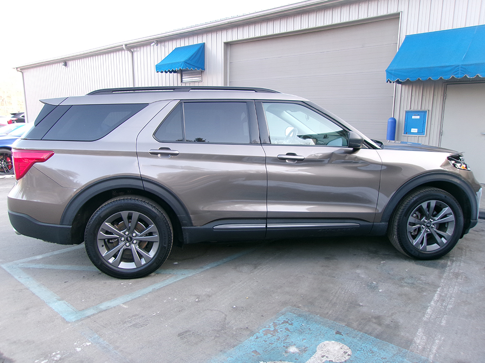 
								FORD EXPLORER XLT full									