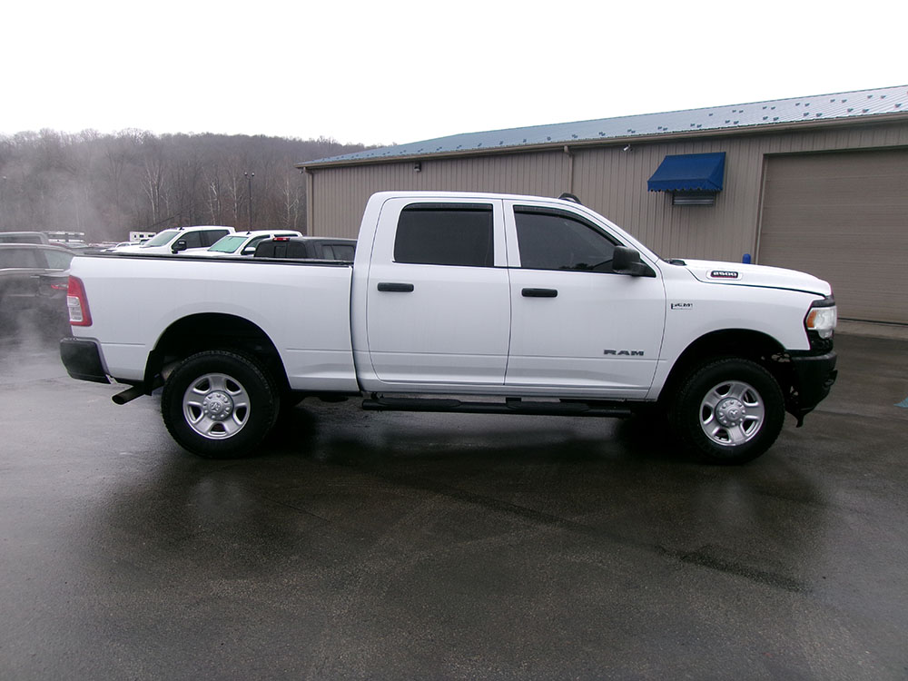 
								RAM 2500 TRADESMAN CREW CAB full									