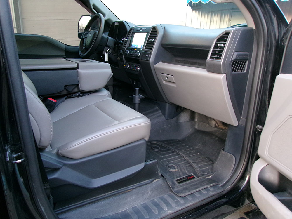 
								FORD F-250 SD FX4 SUPER CREW CAB 8′ BED full									
