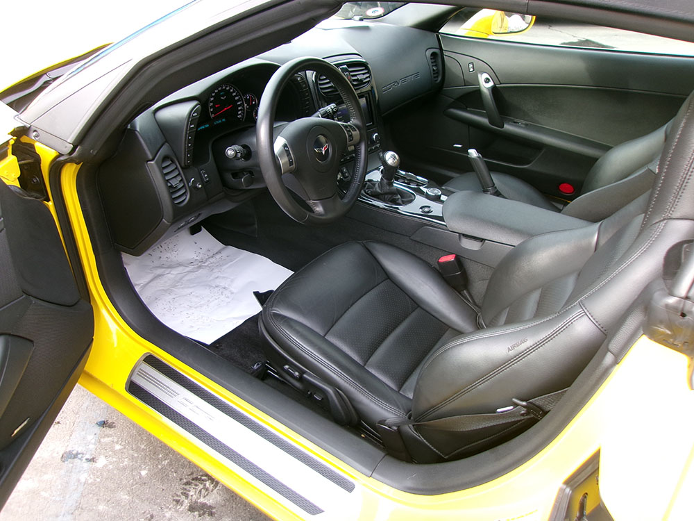 
								CHEVROLET CORVETTE GRAND SPORT full									