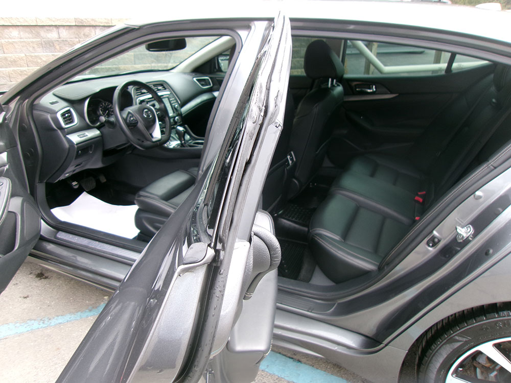 
								NISSAN MAXIMA SV full									