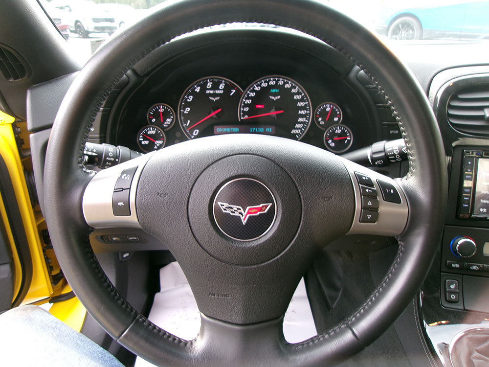 
								CHEVROLET CORVETTE GRAND SPORT full									