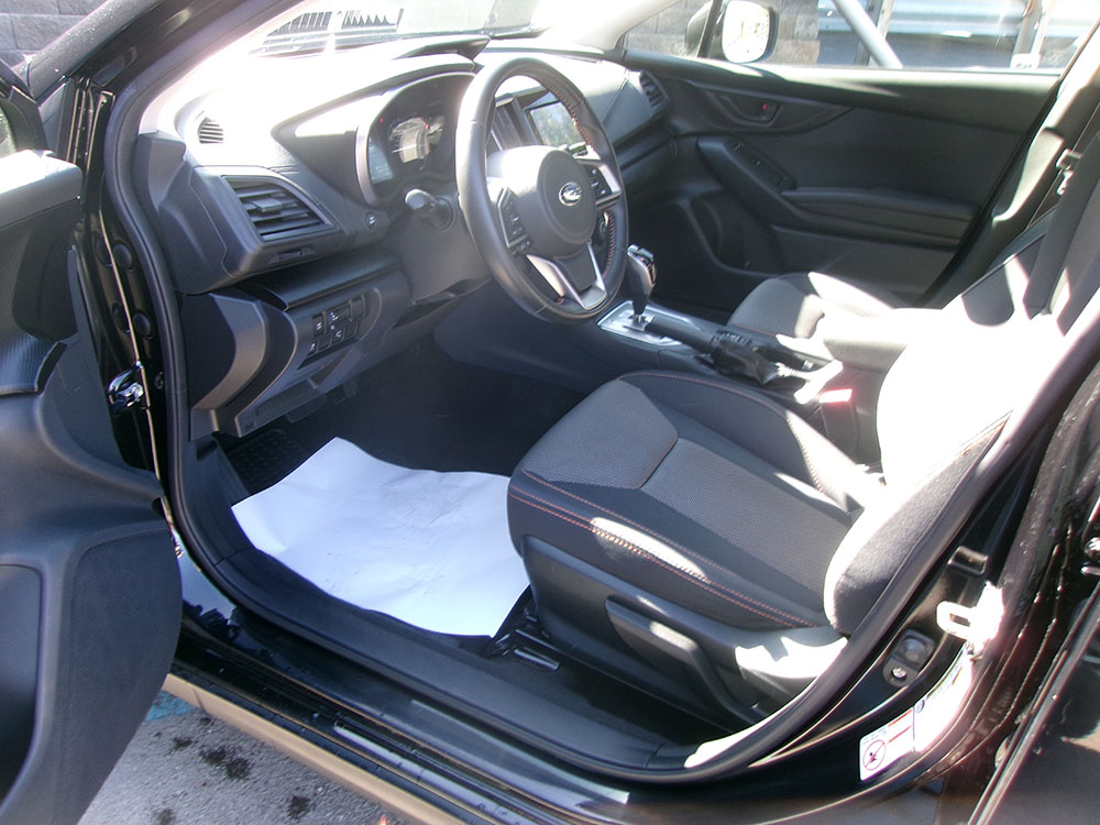 
								SUBARU CROSSTREK PREMIUM full									