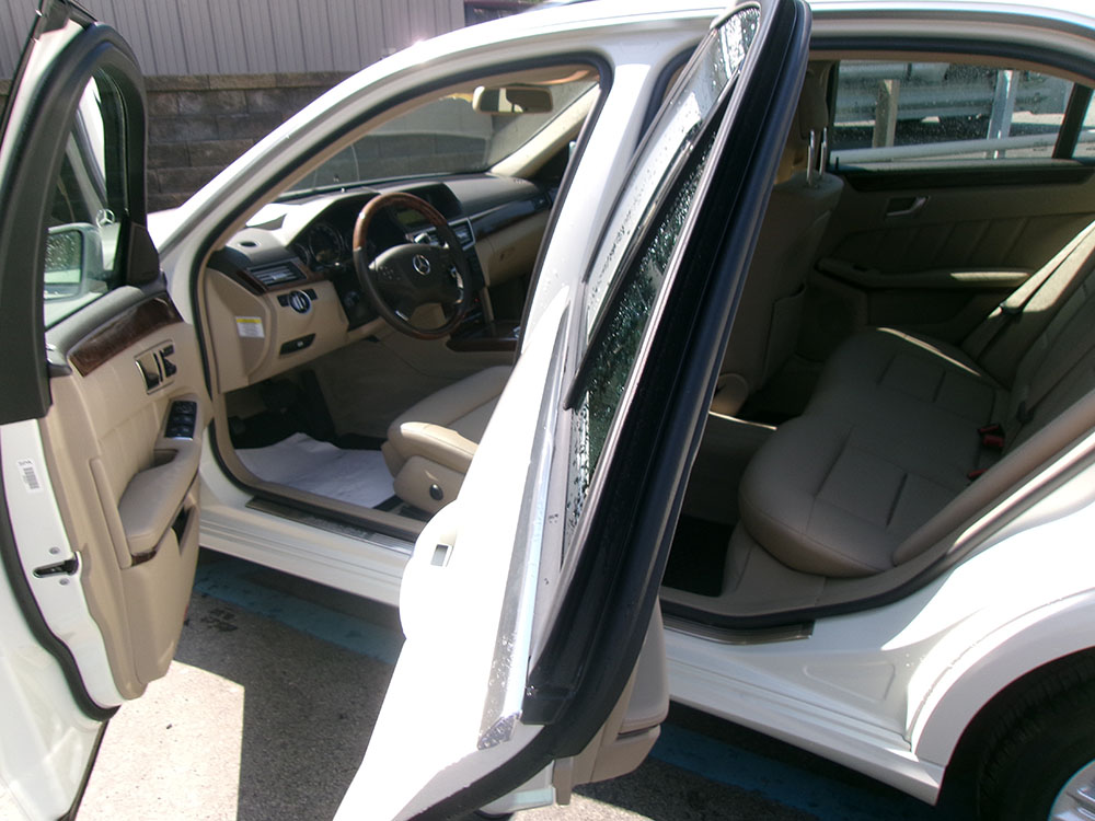 
								MERCEDES BENZ E-CLASS E350 full									