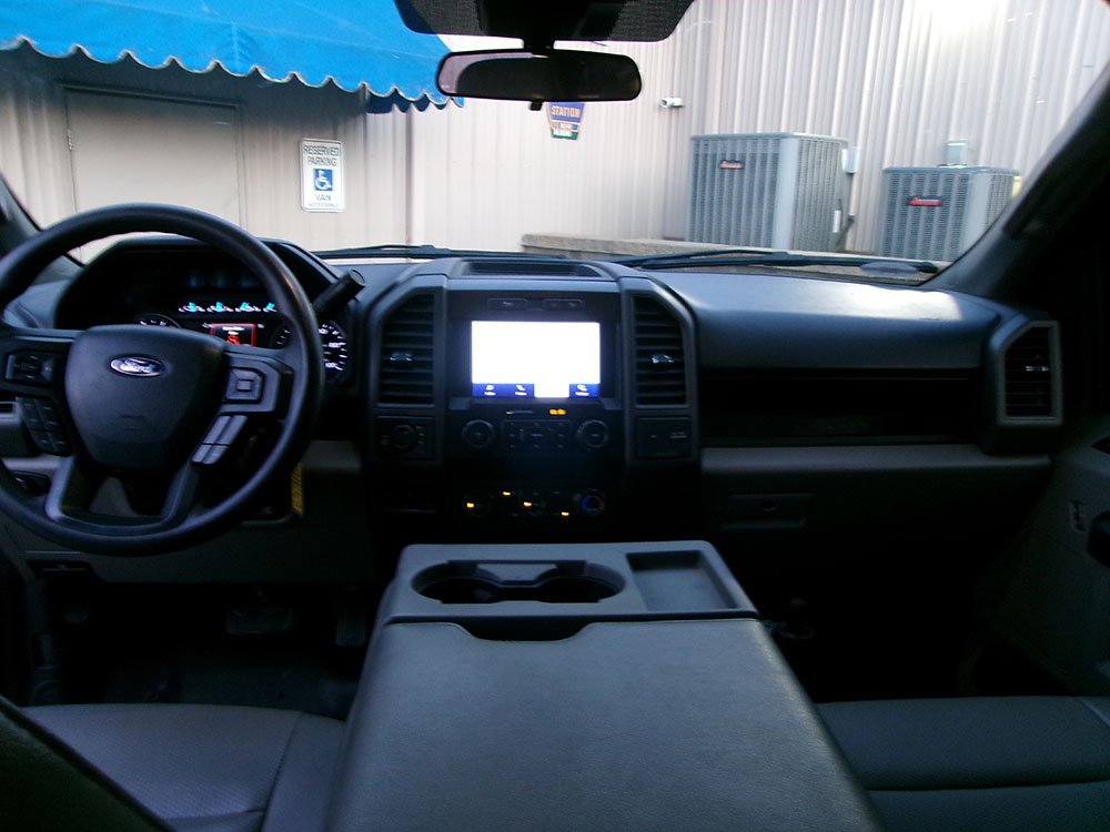 
								FORD F-250 SD FX4 SUPER CREW CAB 8′ BED full									