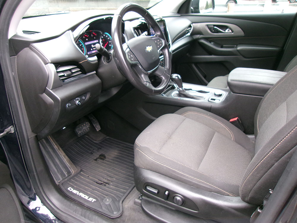 
								CHEVROLET TRAVERSE LT full									