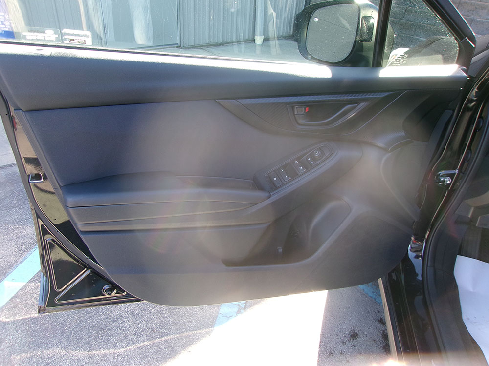 
								SUBARU CROSSTREK PREMIUM full									