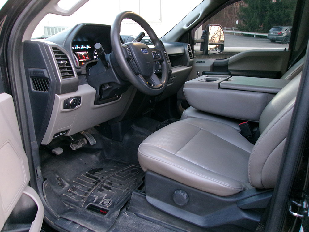 
								FORD F-250 SD FX4 SUPER CREW CAB 8′ BED full									