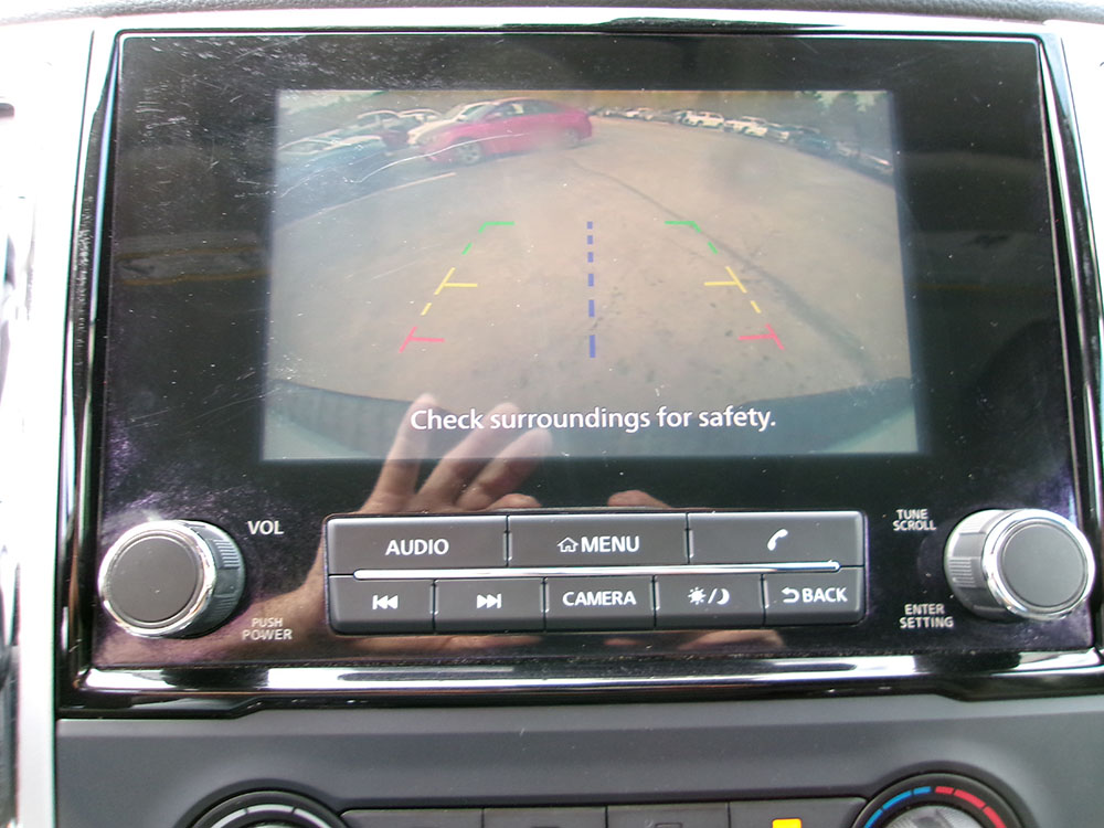 
								NISSAN TITAN SV CREW CAB full									