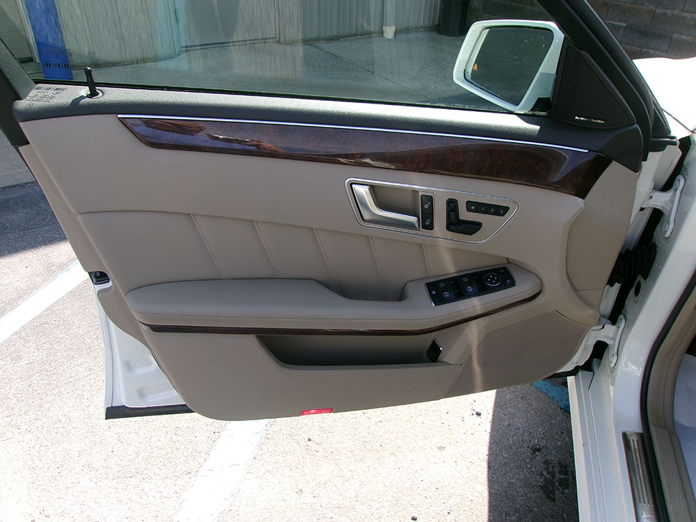 
								MERCEDES BENZ E-CLASS E350 full									