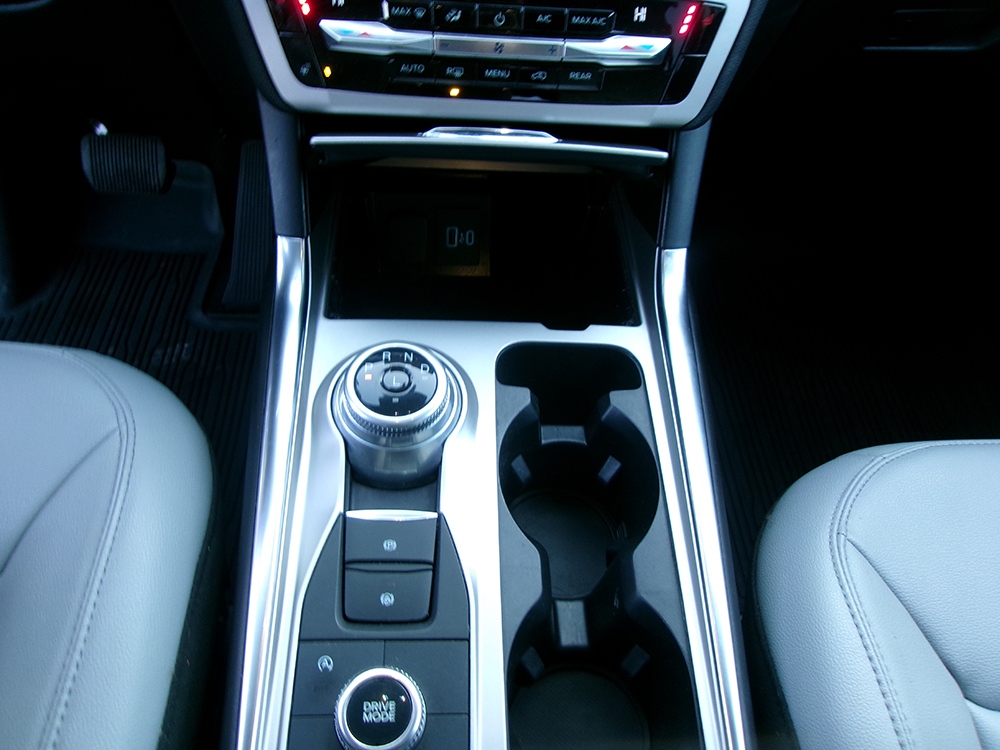 
								FORD EXPLORER XLT full									