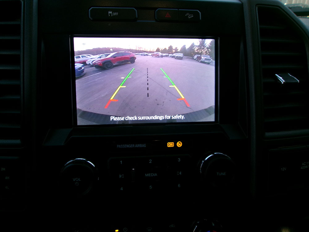 
								FORD F-250 SD FX4 SUPER CREW CAB 8′ BED full									