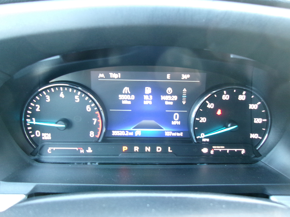 
								FORD EXPLORER XLT full									