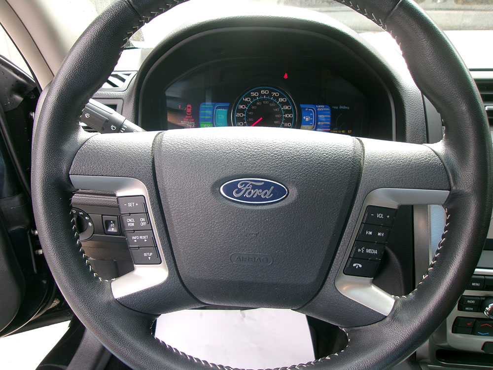 
								FORD FUSION HYBRID full									