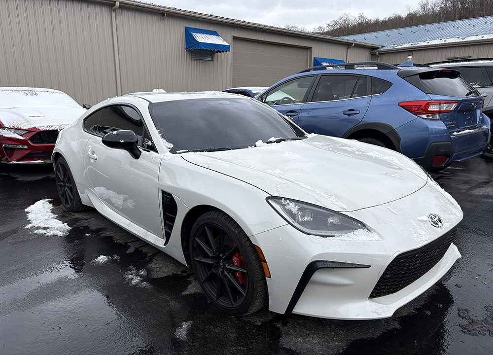 
								TOYOTA GR86 PREMIUM full									