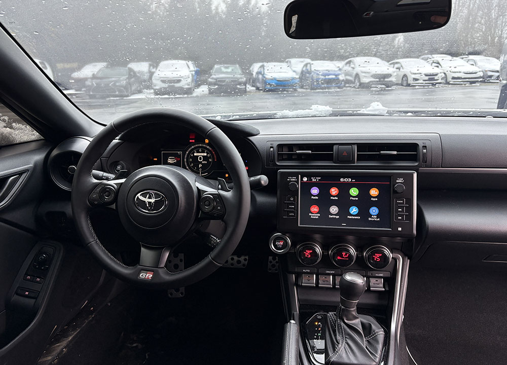 
								TOYOTA GR86 PREMIUM full									