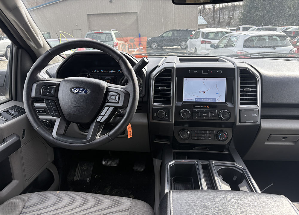 
								FORD F-150 XLT FX4 SUPER CREW CAB full									