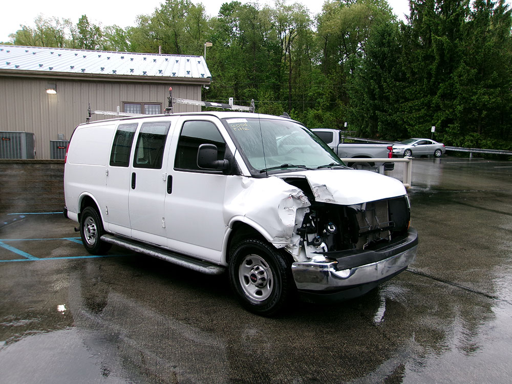 2020 GMC Savana 2500's photo