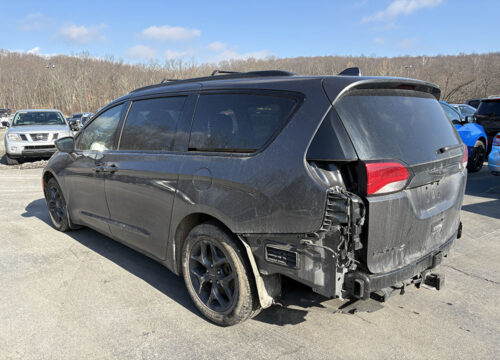 CHRYSLER PACIFICA TOURING PLUS