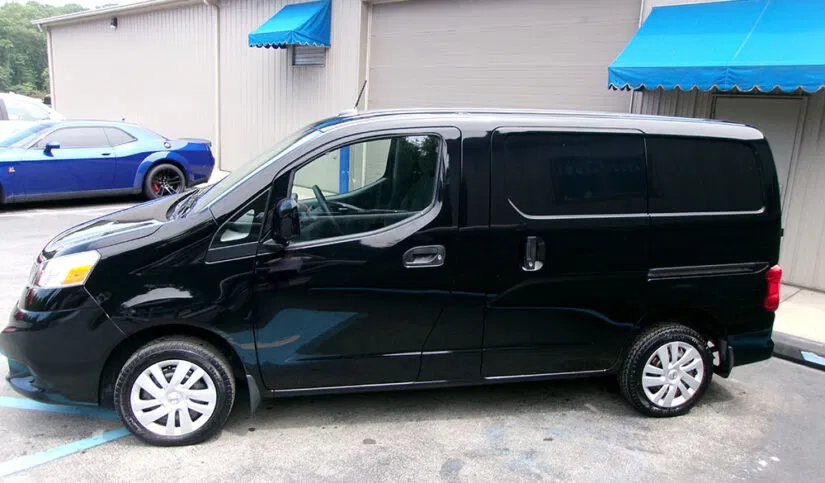 
								2020 Nissan NV200 SV Cargo full									