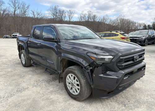 TOYOTA TACOMA SR5 CREW CAB