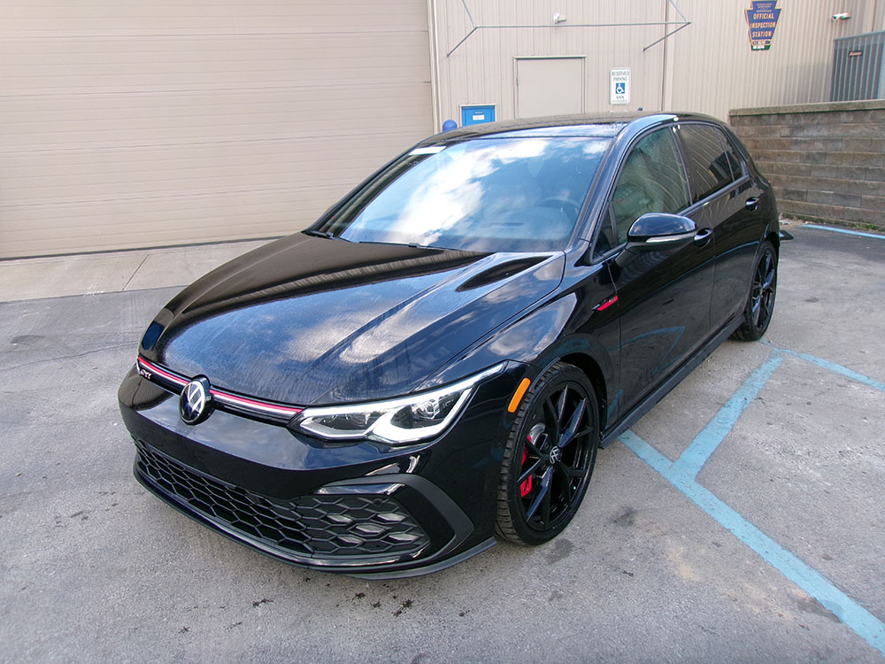 2024 Volkswagen Golf GTI 2.0T Autobahn 4-door's photo