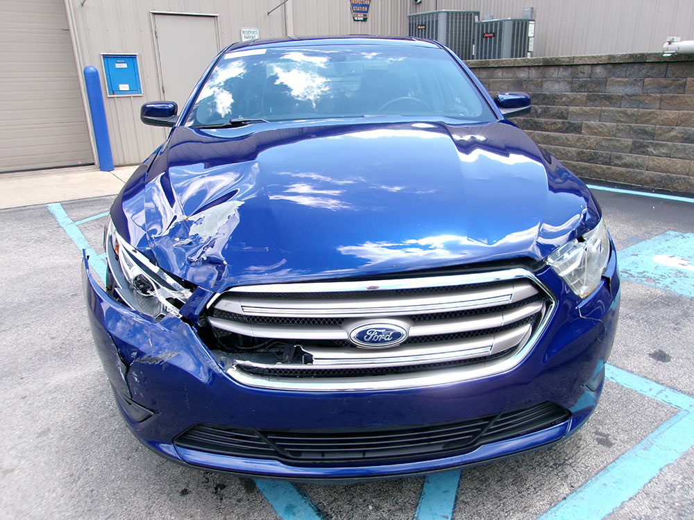 
								2014 Ford Taurus SEL full									