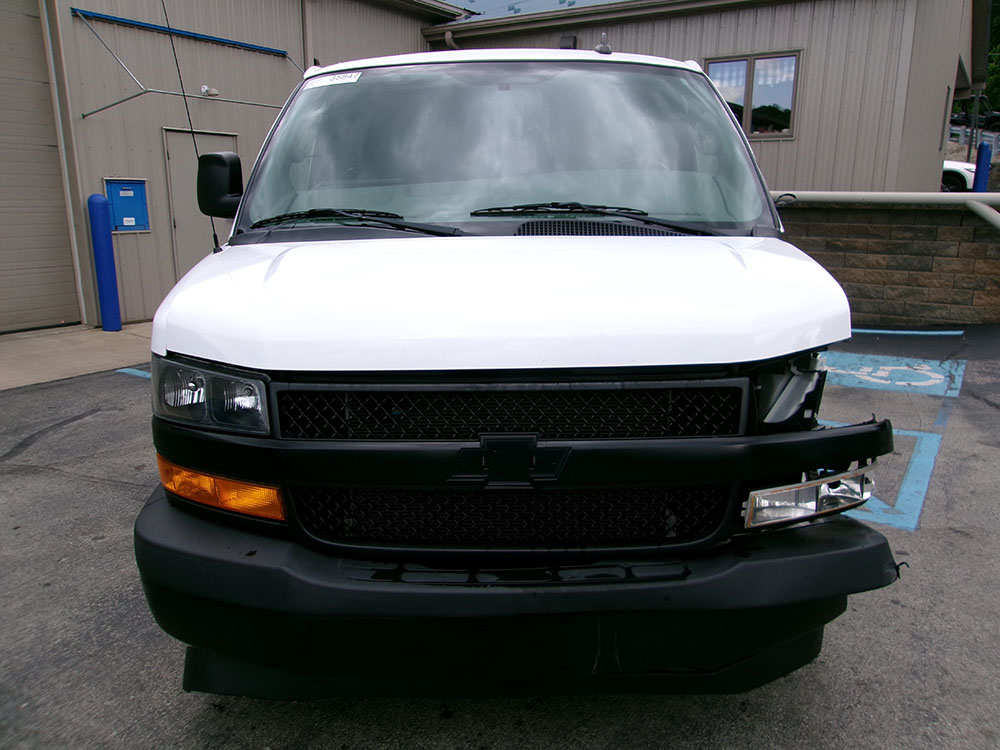 
								2021 Chevrolet Express 2500 full									
