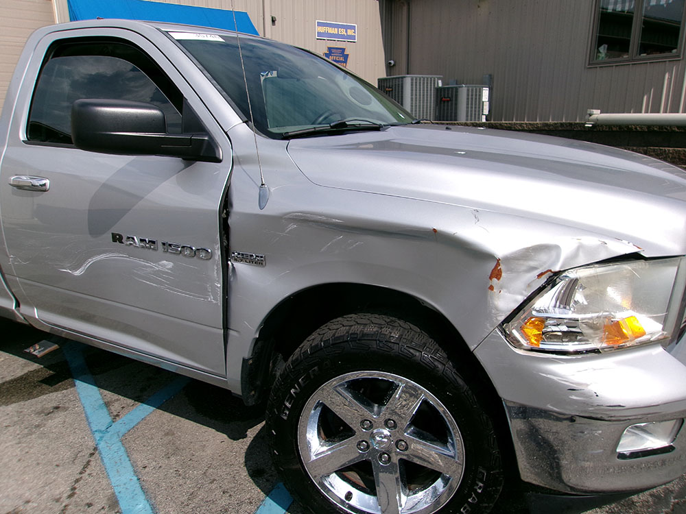 
								2012 RAM 1500 SLT Reg Cab full									