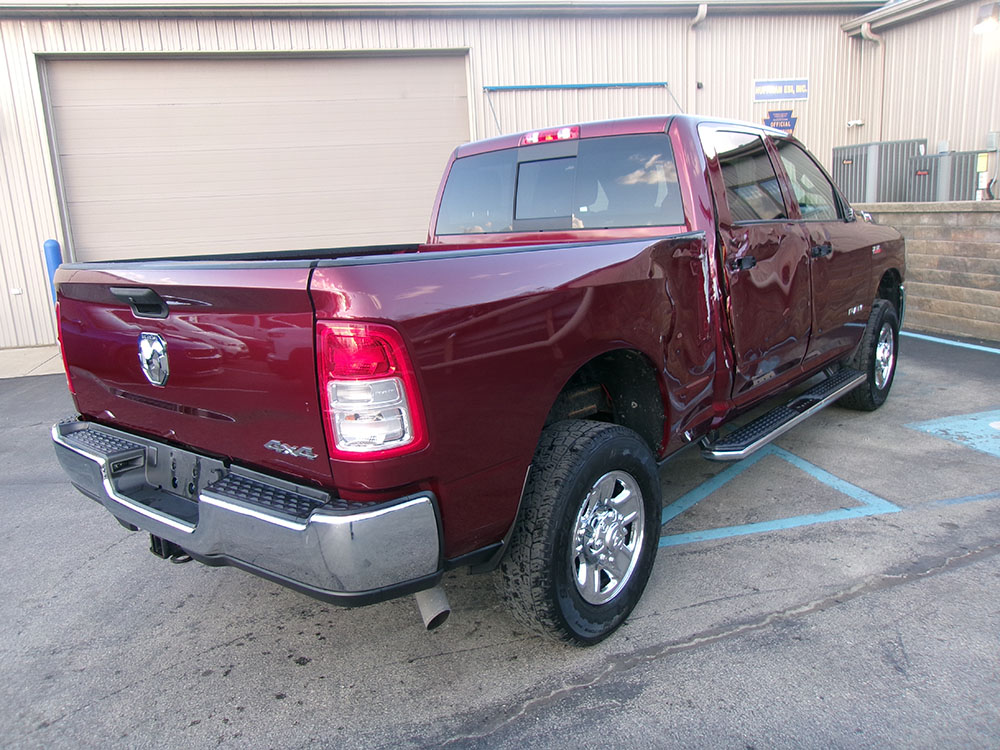 
								RAM 2500 TRADESMAN CREW CAB full									