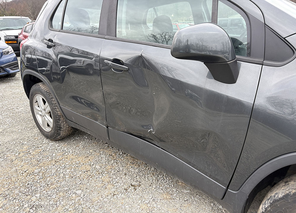 
								CHEVROLET TRAX LS full									