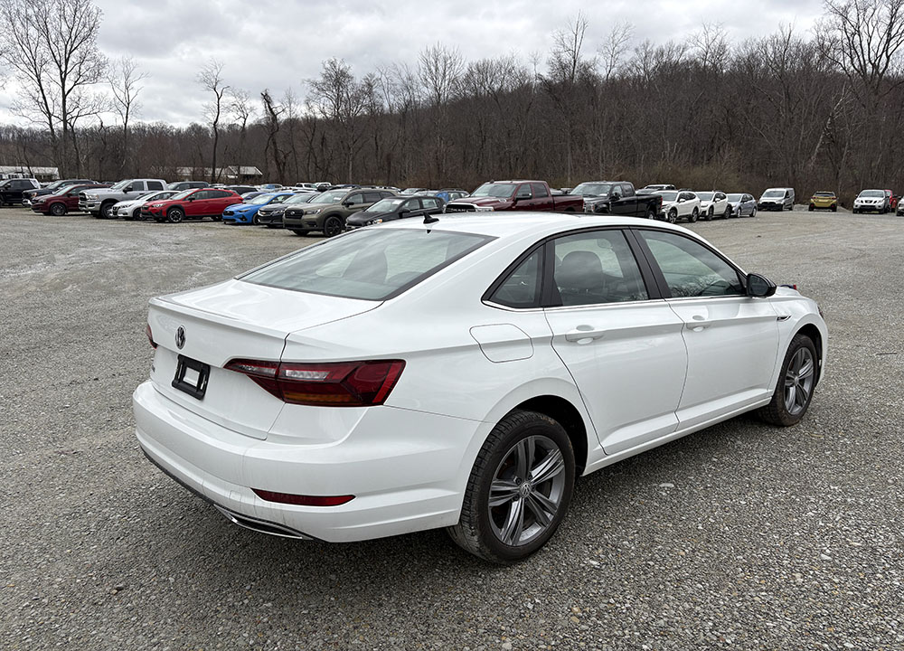 
								VOLKSWAGEN JETTA S full									