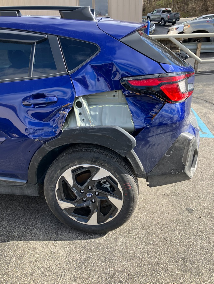 
								SUBARU CROSSTREK LIMITED full									
