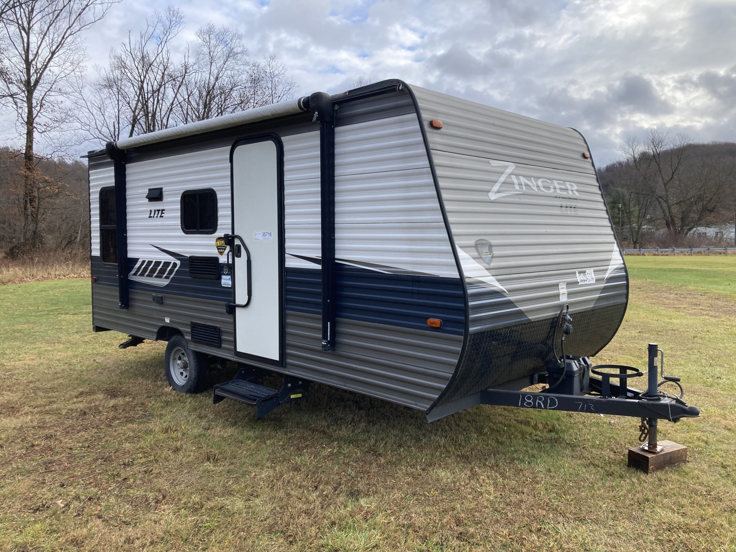 
								2019 Cross Roads Zinger ZLite 18RD full									