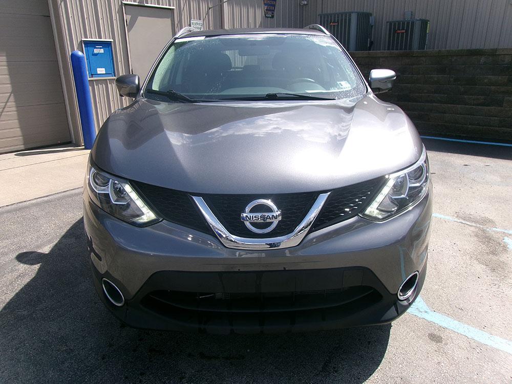 
								NISSAN ROGUE SPORT full									