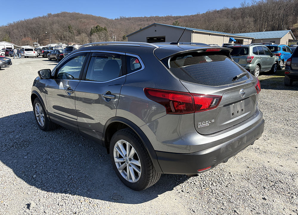 
								NISSAN ROGUE SPORT full									