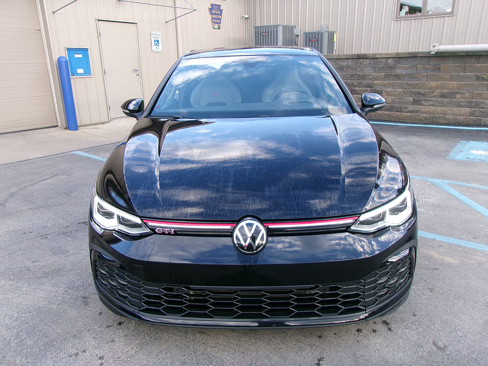 
								2024 Volkswagen Golf GTI Autobahn full									